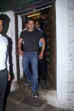 Salman Khan at Baaghi success bash in Mumbai on 12th May 2016